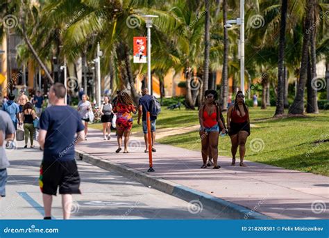 Conocer gente en Miami gratis